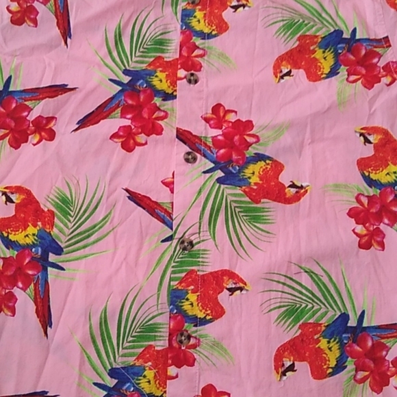 Neff Aloha Hawaiian Pink Button Down Shirt with Macaws Parrots, size Large - Picture 2 of 9